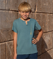 Boy's Button-Neck T-Shirt Caiguda