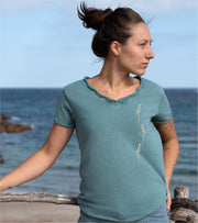 Women's V-neck T-shirt Primes