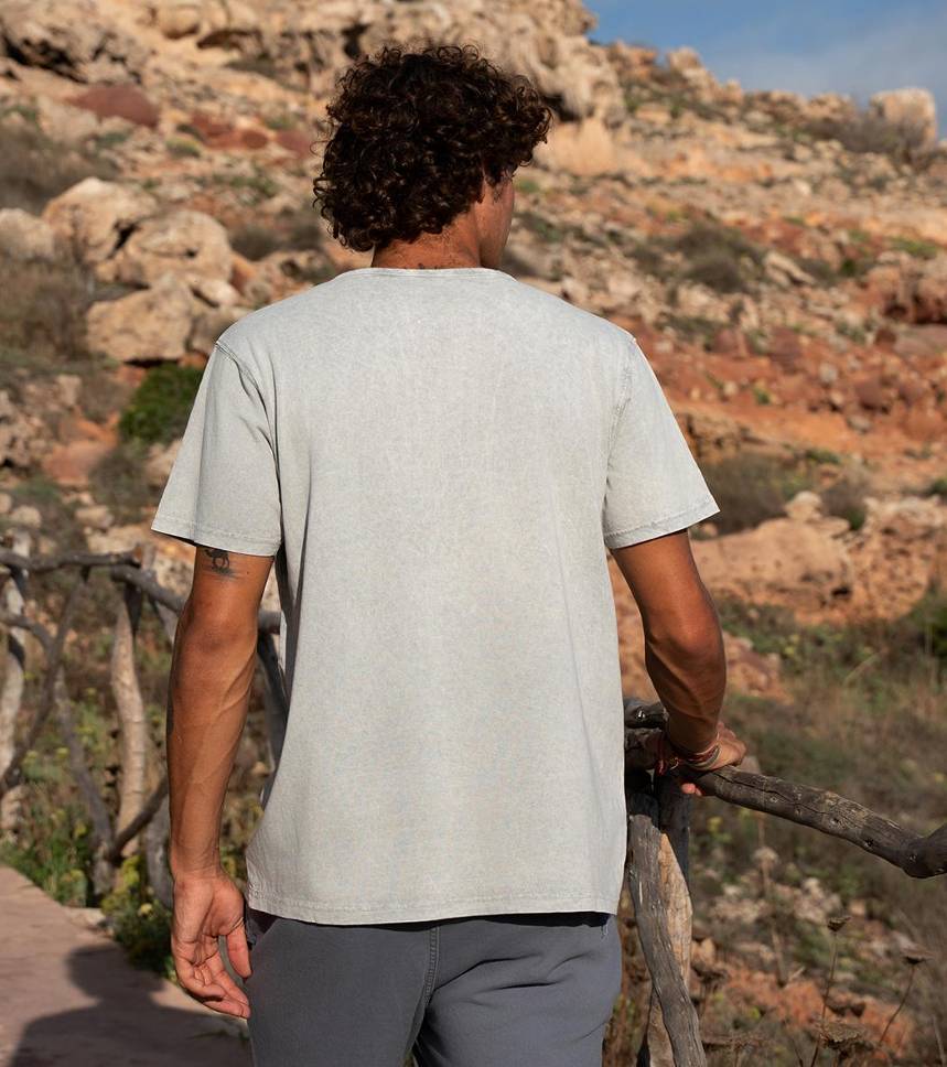 Camiseta cuello botones Finestretes