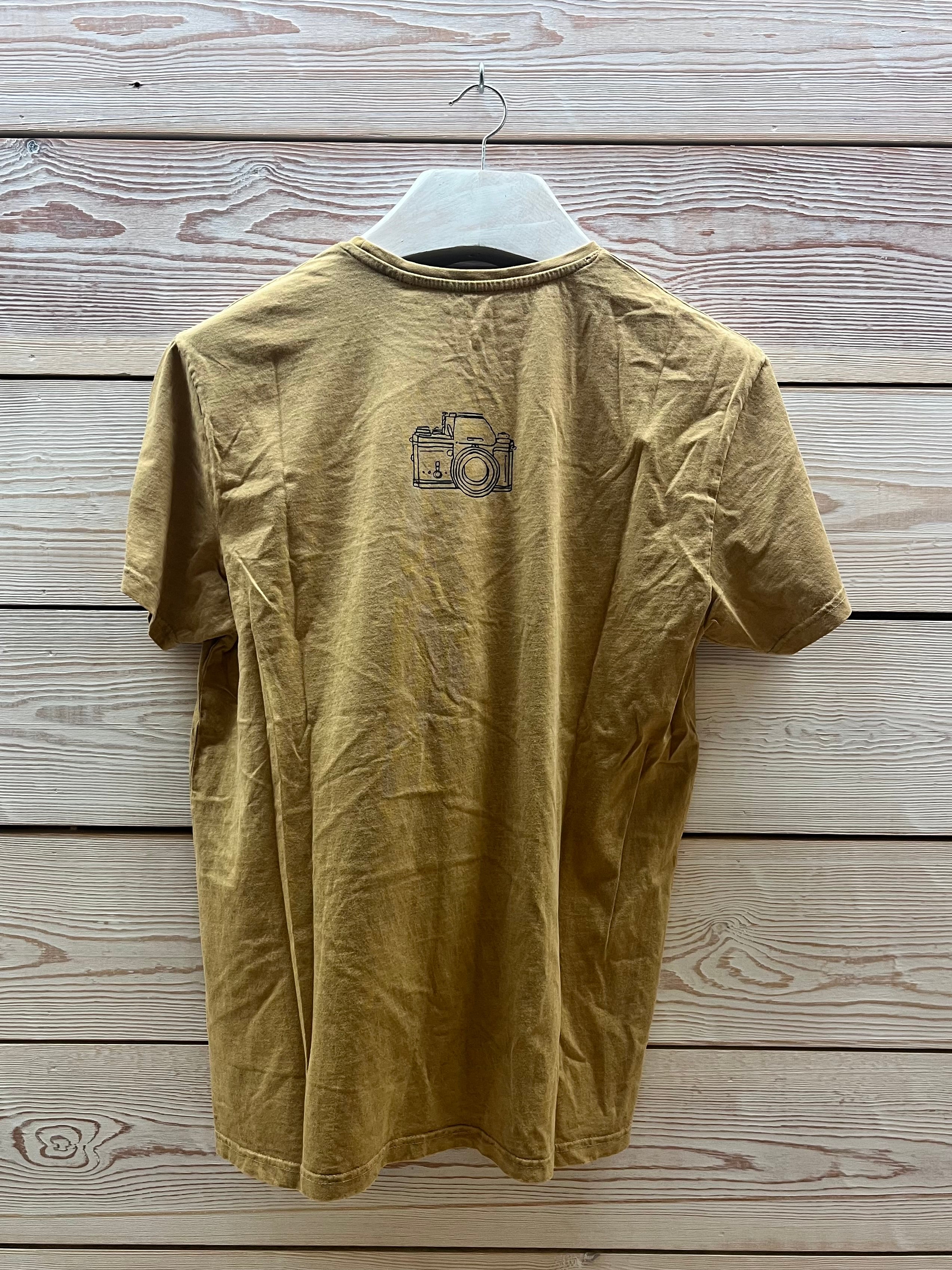 Camiseta Hombre Outlet talla L color Mostaza